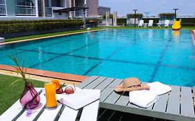 เอเวอร์กรีน เพลส สยาม บาย ยูเอชจี (SHA Plus+)